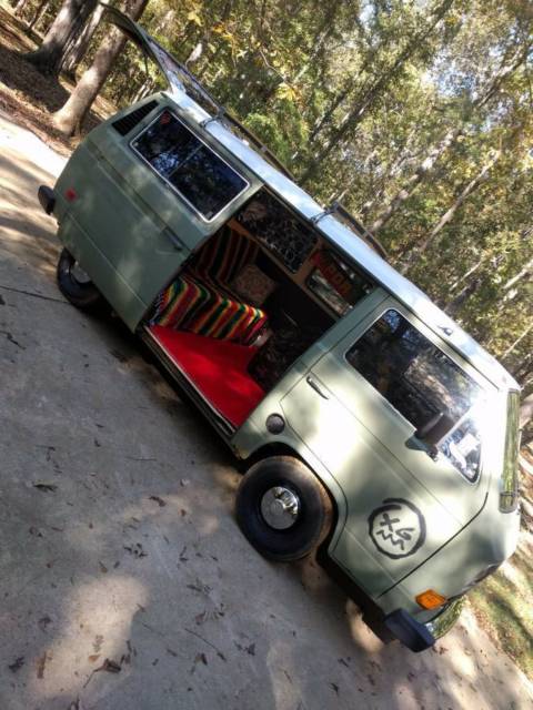 1983 Green Volkswagen Bus/Vanagon Standard Passenger Van