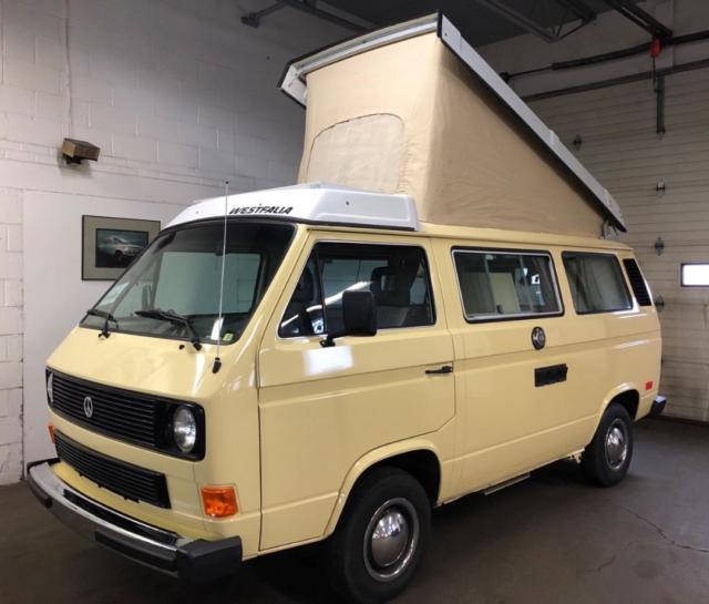1983 Ivory Volkswagen Bus/Vanagon Van Camper