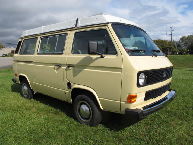 1983 Ivory Volkswagen Bus/Vanagon Van Camper