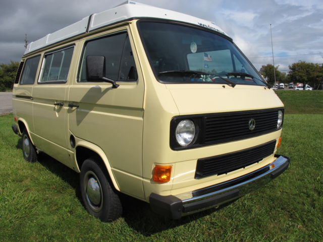 1983 Ivory Volkswagen Bus/Vanagon Van Camper