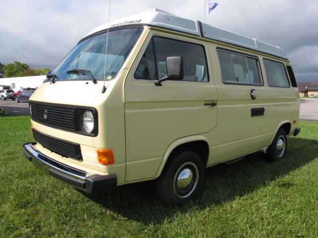 1983 Ivory Volkswagen Bus/Vanagon Van Camper