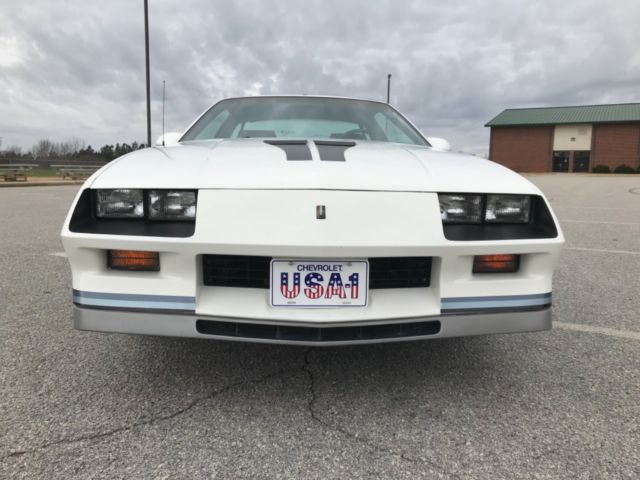 1983 White Chevrolet Camaro Coupe