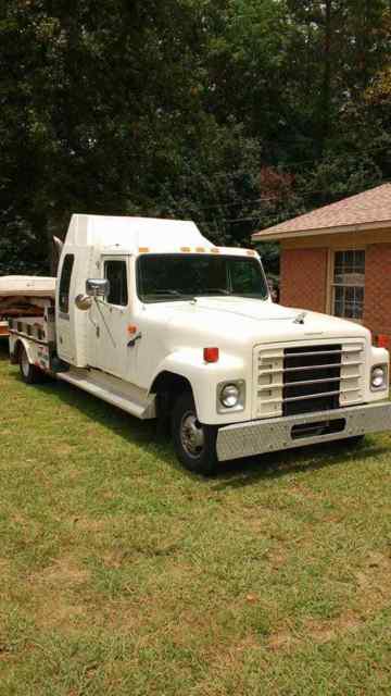 1980 White Ford MacNational Cab & Chassis
