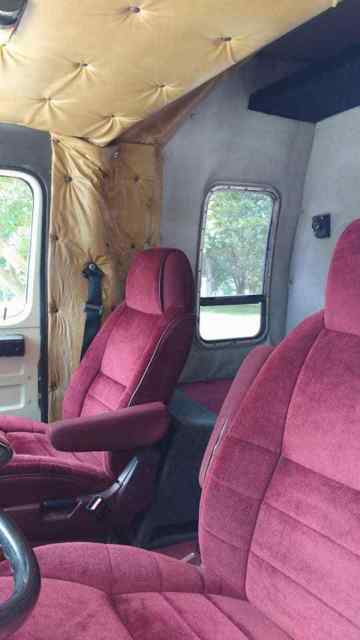 1980 White Ford MacNational Cab & Chassis