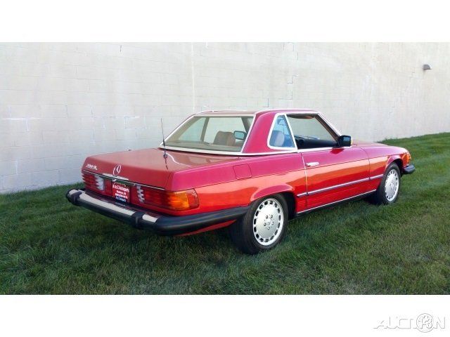 1984 Red Mercedes-Benz SL-Class