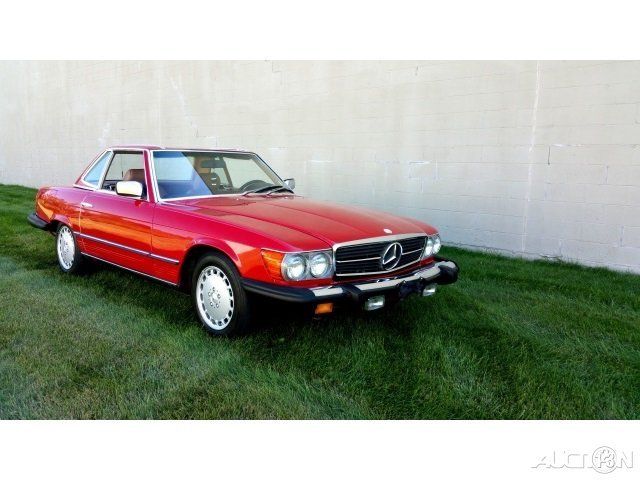 1984 Red Mercedes-Benz SL-Class