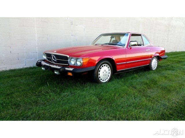 1984 Red Mercedes-Benz SL-Class