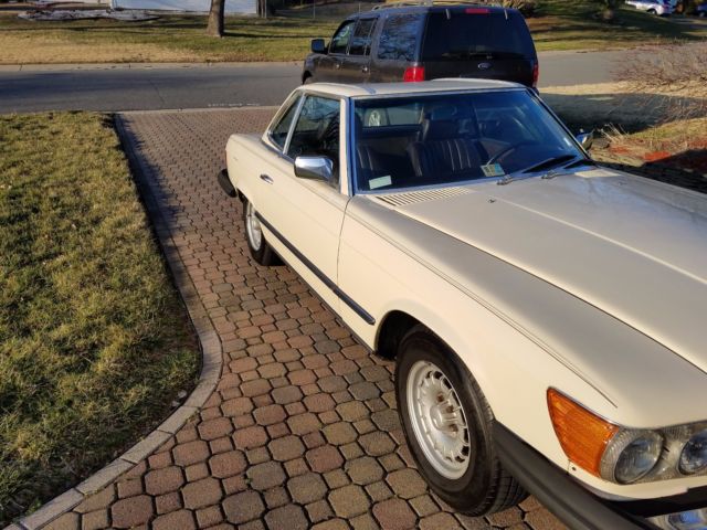 1984 Mercedes-Benz 300-Series Convertible