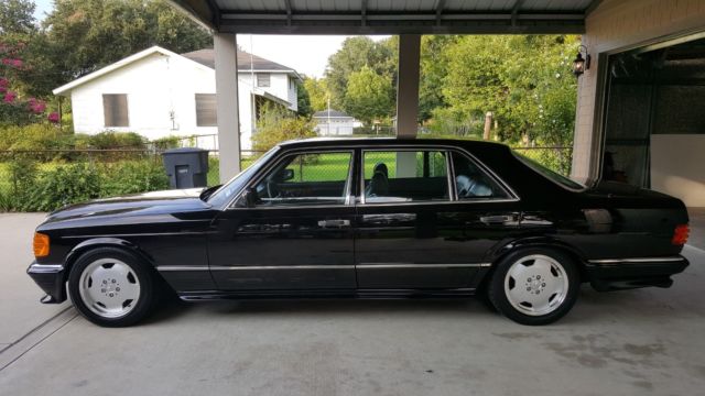 1980 Black Mercedes-Benz 500-Series Sedan
