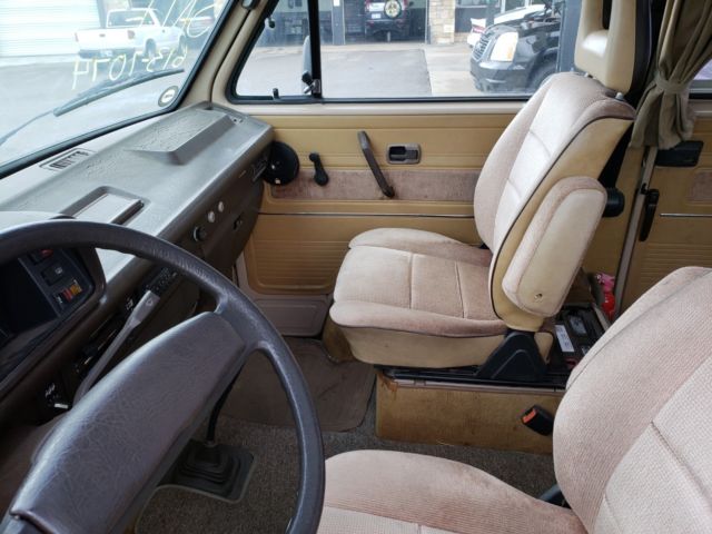 1984 Volkswagen Bus/Vanagon