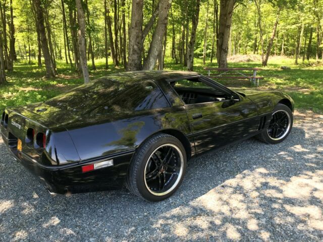 1984 Black Chevrolet Corvette Coupe