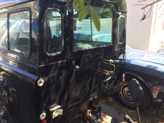 1984 Black Land Rover Defender SUV