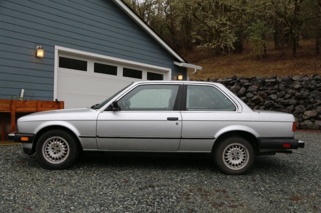 1984 Black BMW 3-Series Coupe