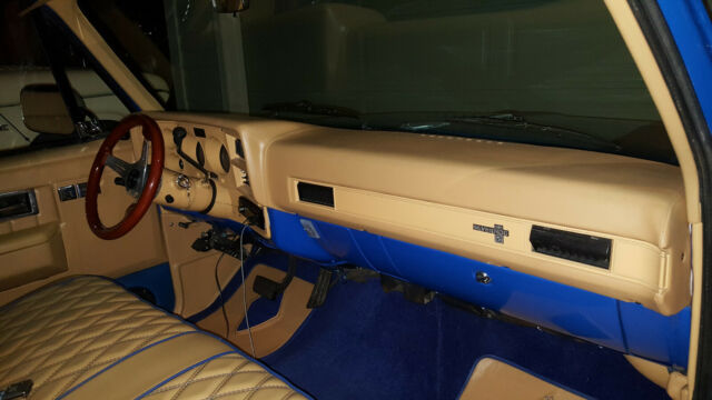 1984 Blue Chevrolet Silverado 1500 Standard Cab Pickup