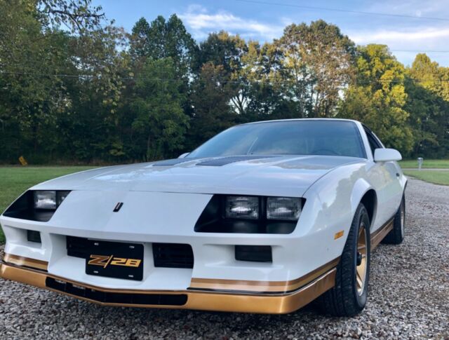 1984 Black Chevrolet Camaro T-top