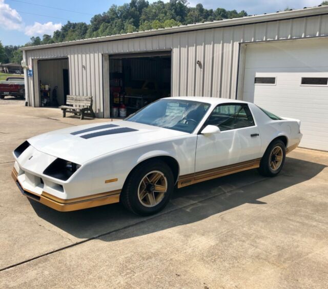 1984 Black Chevrolet Camaro T-top