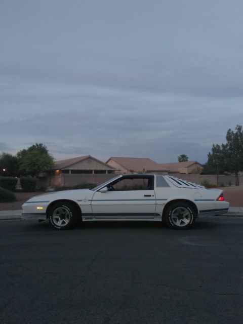 1984 White Chevrolet Camaro Coupe