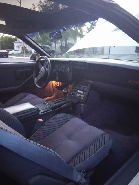 1984 White Chevrolet Camaro Coupe