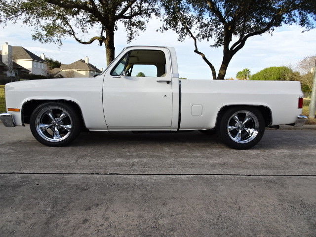1984 White Chevrolet C-10 Standard Cab Pickup