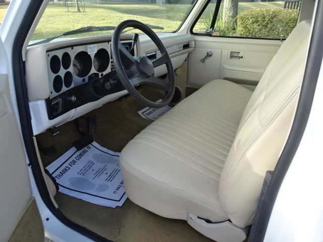 1984 White Chevrolet C-10 Standard Cab Pickup