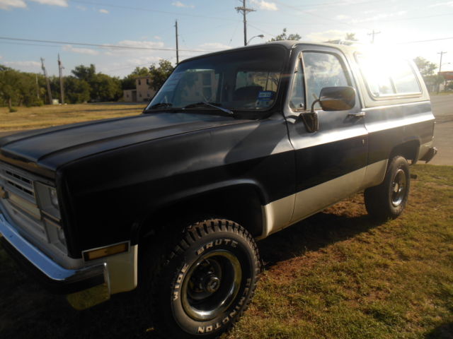 1984 Blue Chevrolet Blazer SUV