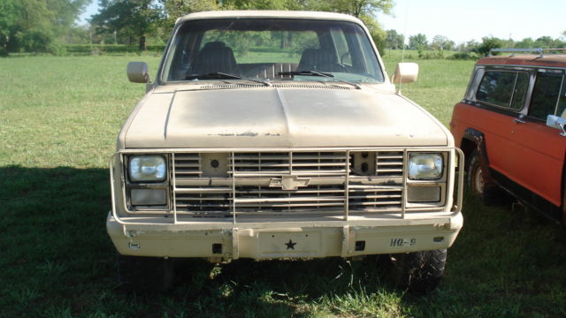 1984 Gold Chevrolet Blazer