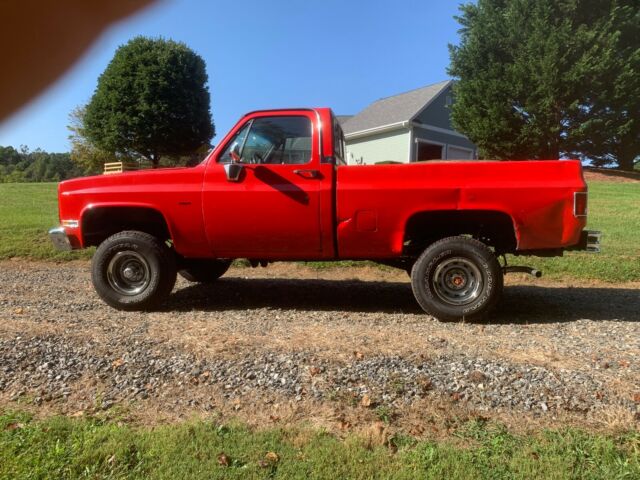 1984 blue Chevrolet C-10 PU
