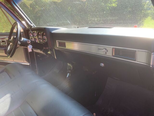 1984 blue Chevrolet C-10 PU