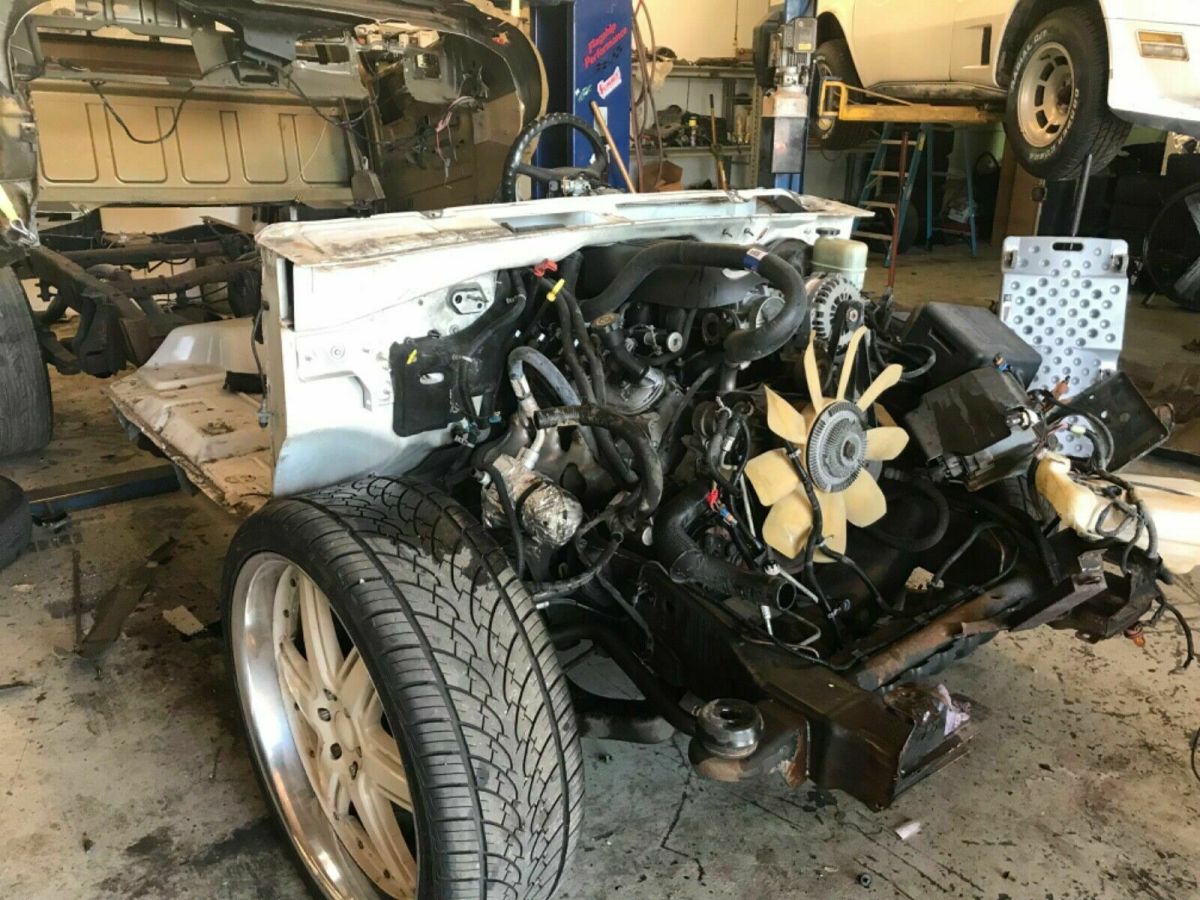 1984 Yellow Chevrolet C-10 Pickup