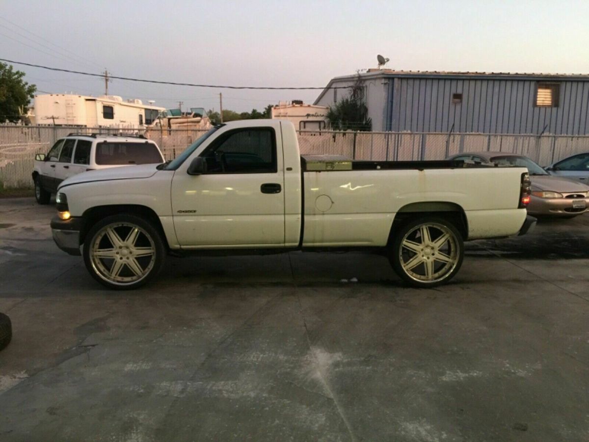 1984 Yellow Chevrolet C-10 Pickup