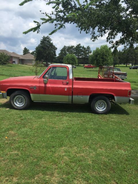 1984 Red/Silver Chevrolet C-10 Standard Cab Pickup
