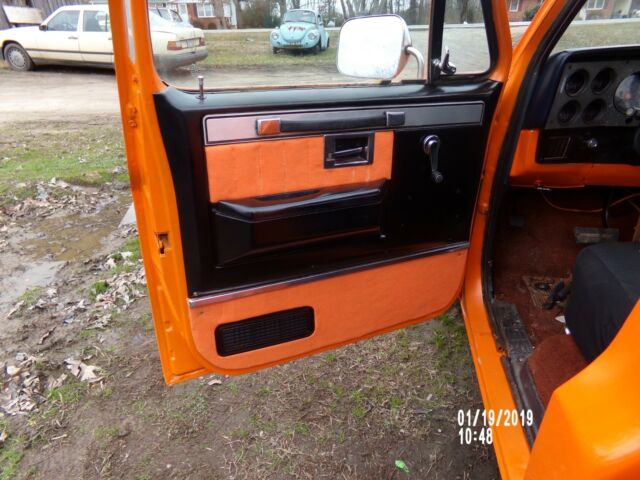1984 Orange Chevrolet C-10