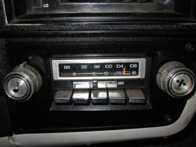 1984 White Chevrolet C/K Pickup 2500 Regular cab truck