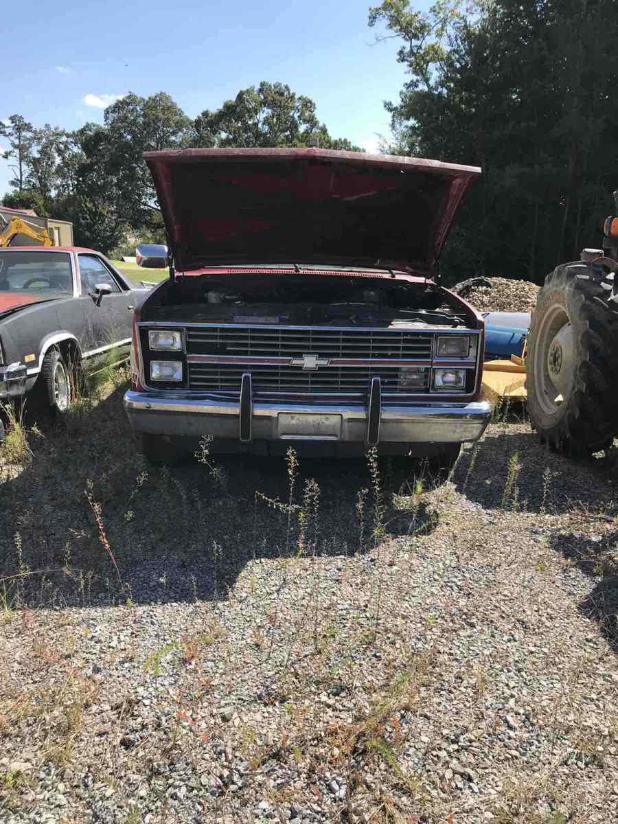 1984 Red Chevrolet C10 Pickup