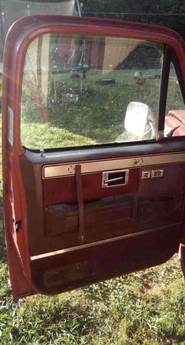 1984 Red Chevrolet C10 Pickup