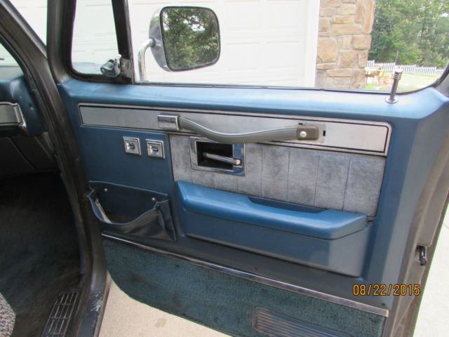 1984 primer Chevrolet C-10 Cab & Chassis