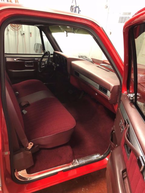 1984 Red Chevrolet C-10
