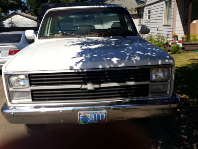 1984 White Chevrolet Other Pickups Cab & Chassis