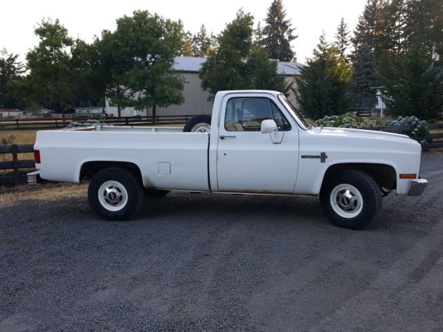 1984 White Chevrolet Other Pickups Cab & Chassis