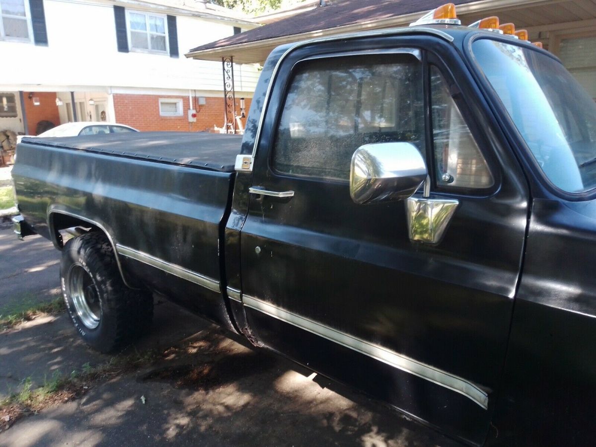 1984 Black Chevrolet C20 Pickup