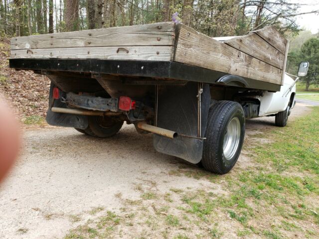 1984 Chevrolet C/K Pickup 3500 Cab & Chassis
