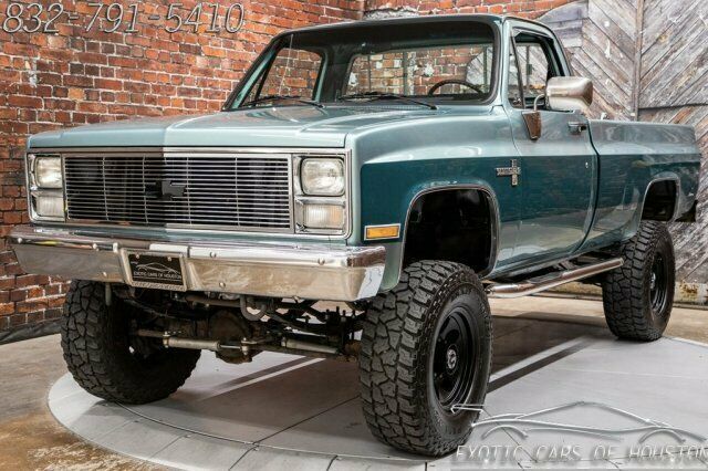1984 Green Chevrolet C/K 20 2D Standard Cab