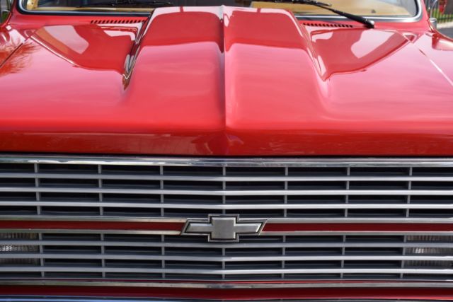 1984 Red Chevrolet C/K10 --