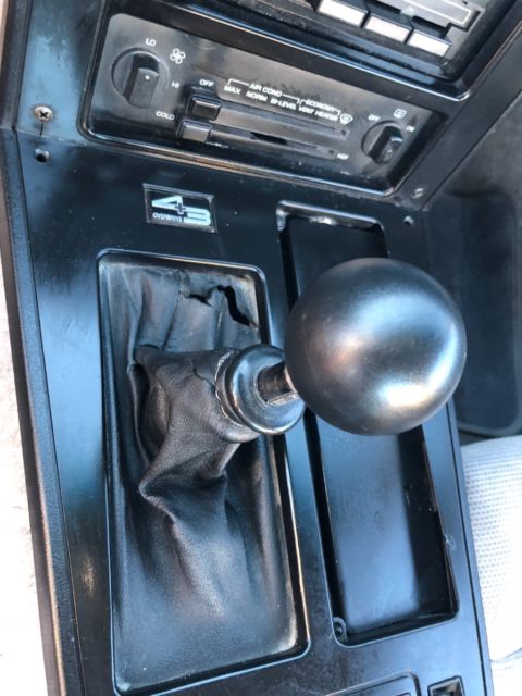 1984 Silver Chevrolet Corvette Coupe