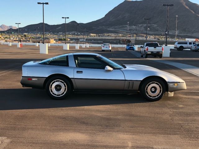 1984 Silver Chevrolet Corvette Coupe