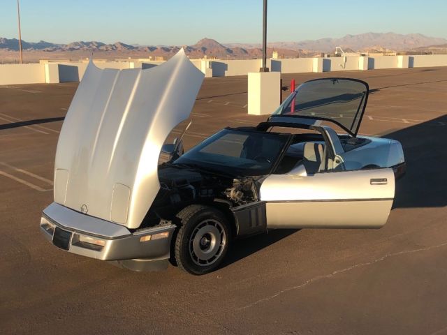 1984 Silver Chevrolet Corvette Coupe