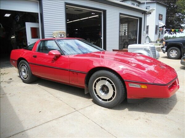 1984 Red Chevrolet Corvette Coupe
