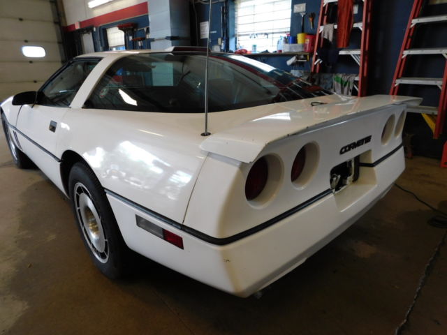 1984 White Chevrolet Corvette 2 DR