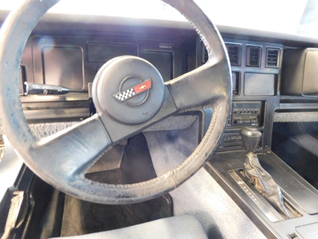 1984 White Chevrolet Corvette 2 DR