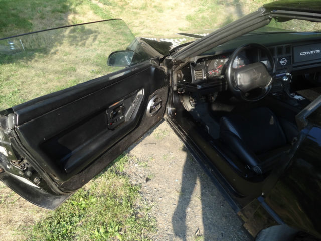 19840000 Black Chevrolet Corvette Hatchback